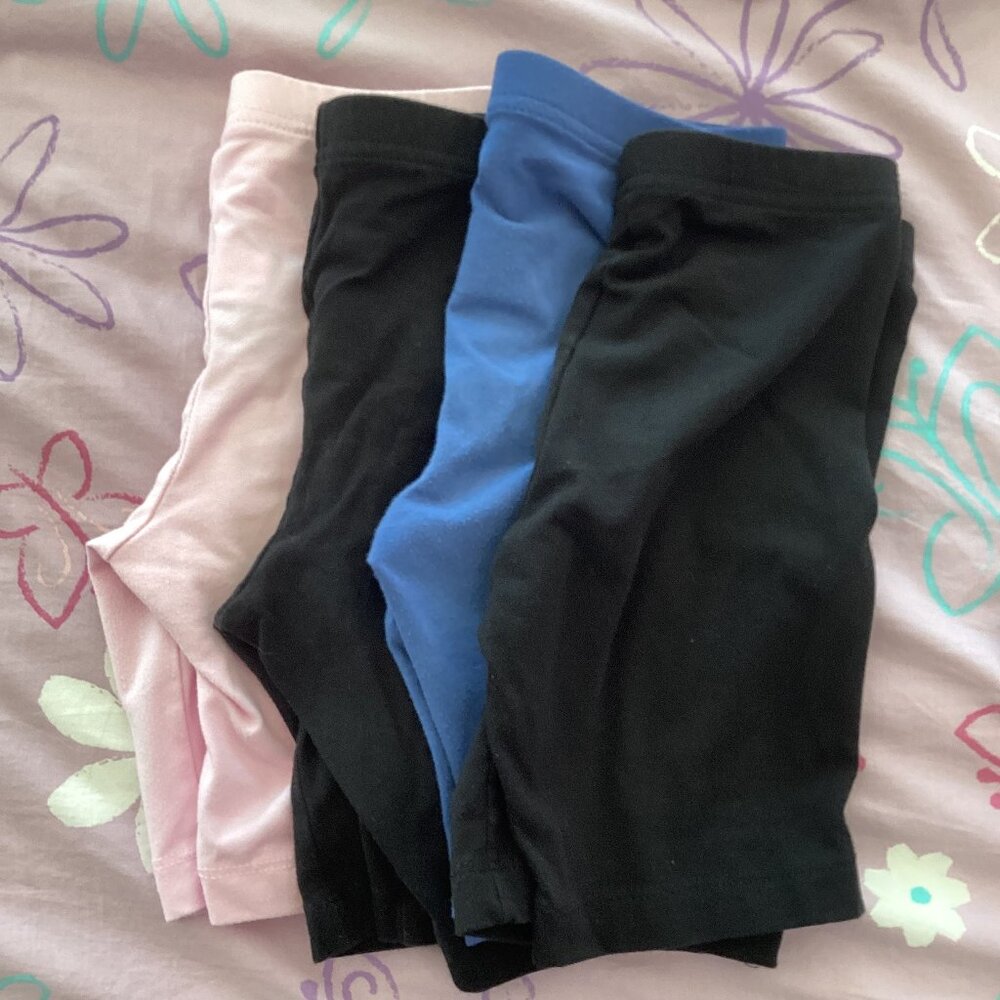 Old Navy Set of 4 Biker Shorts Size M (8)